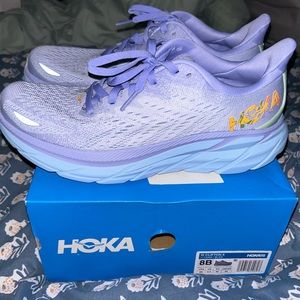 Hoka Clifton 8